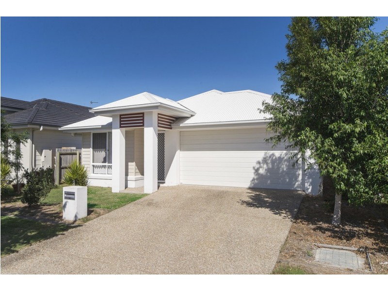 36 Azure Way, Hope Island QLD 4212