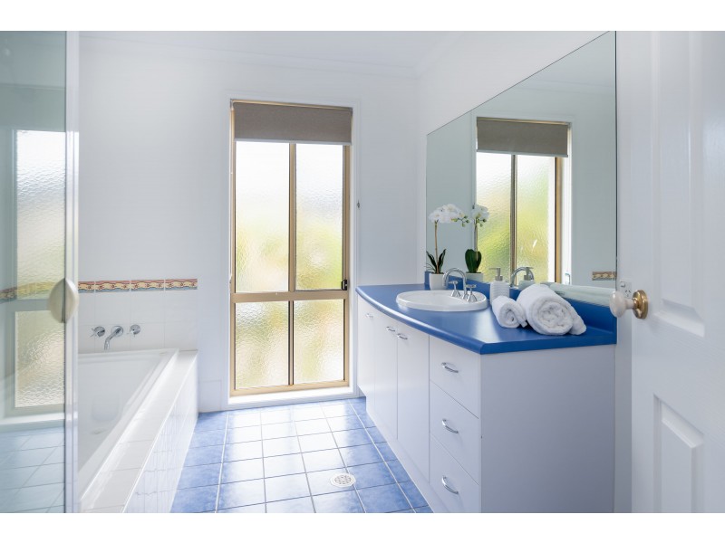 63 Tranquility Circuit, Helensvale QLD 4212