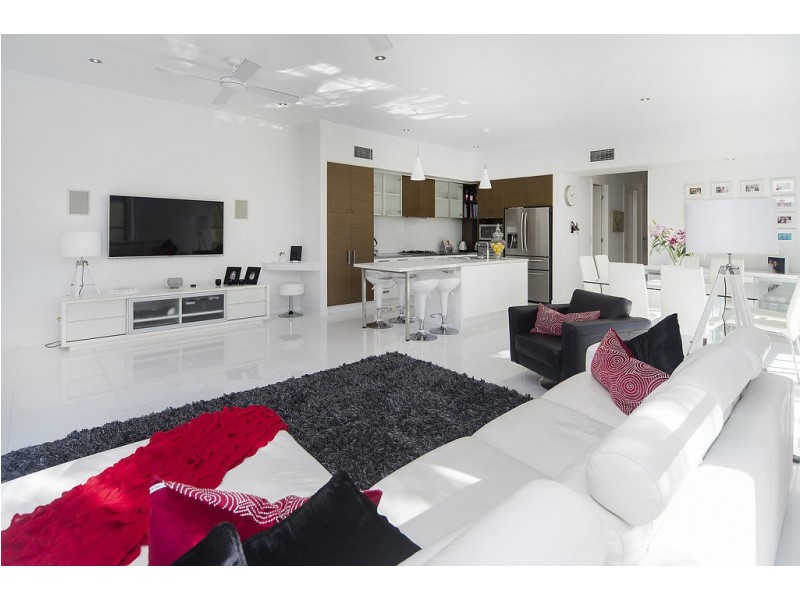 6010 Calardo Avenue, Hope Island QLD 4212