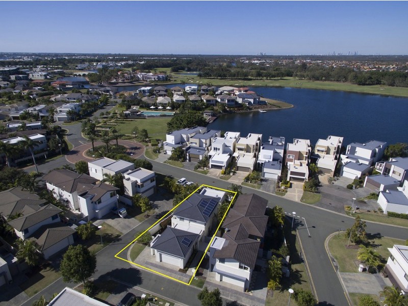 6010 Calardo Avenue, Hope Island QLD 4212