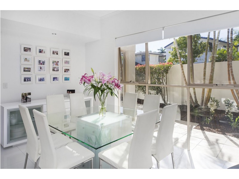 6010 Calardo Avenue, Hope Island QLD 4212