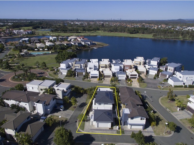6010 Calardo Avenue, Hope Island QLD 4212