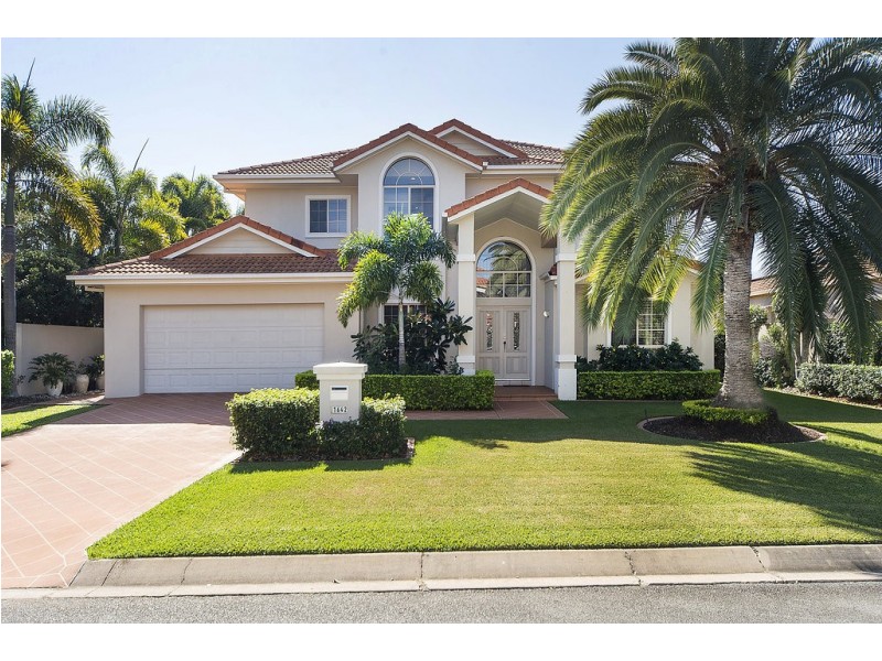 1642 Riverdale Drive, Hope Island QLD 4212