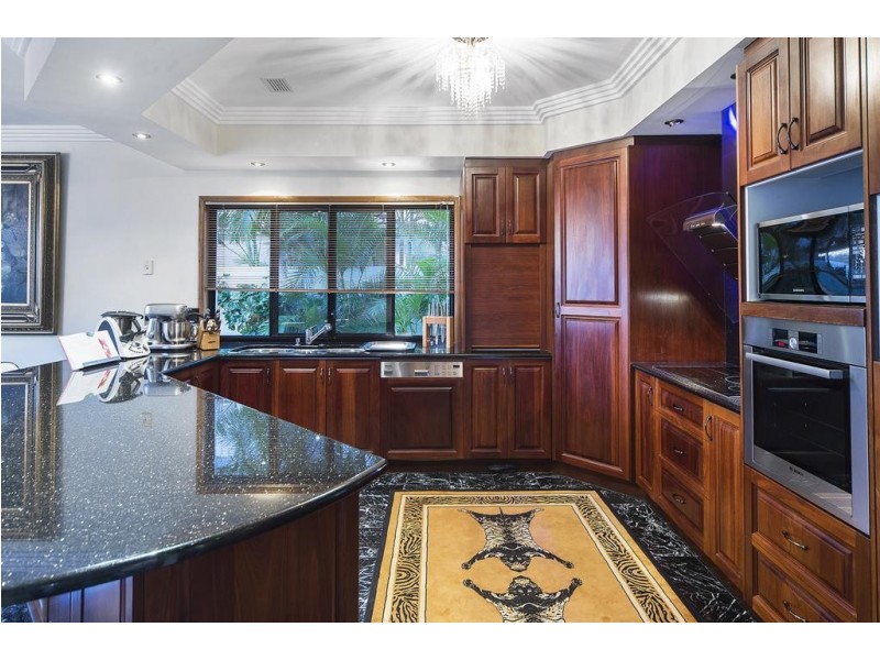 14 Mandolin Avenue, Helensvale QLD 4212