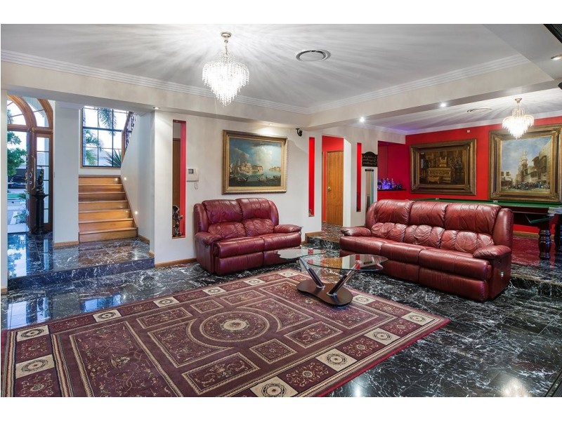 14 Mandolin Avenue, Helensvale QLD 4212