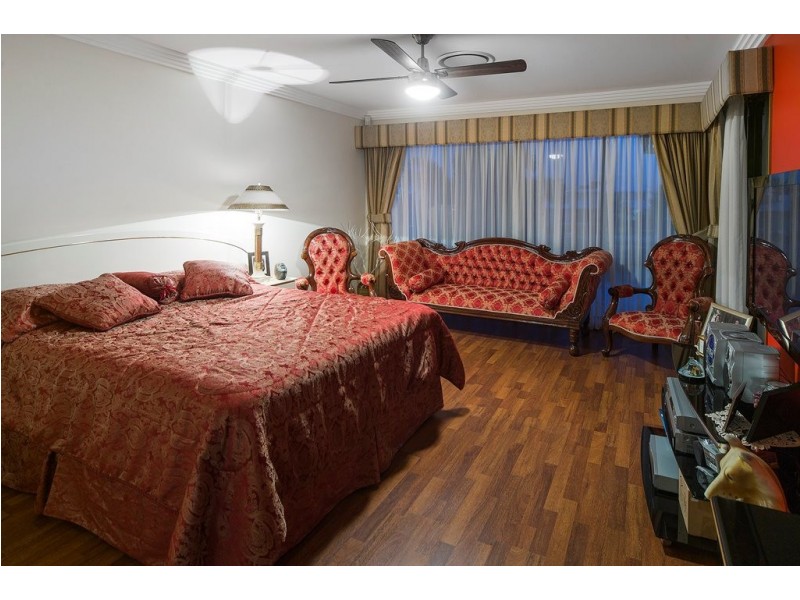 14 Mandolin Avenue, Helensvale QLD 4212