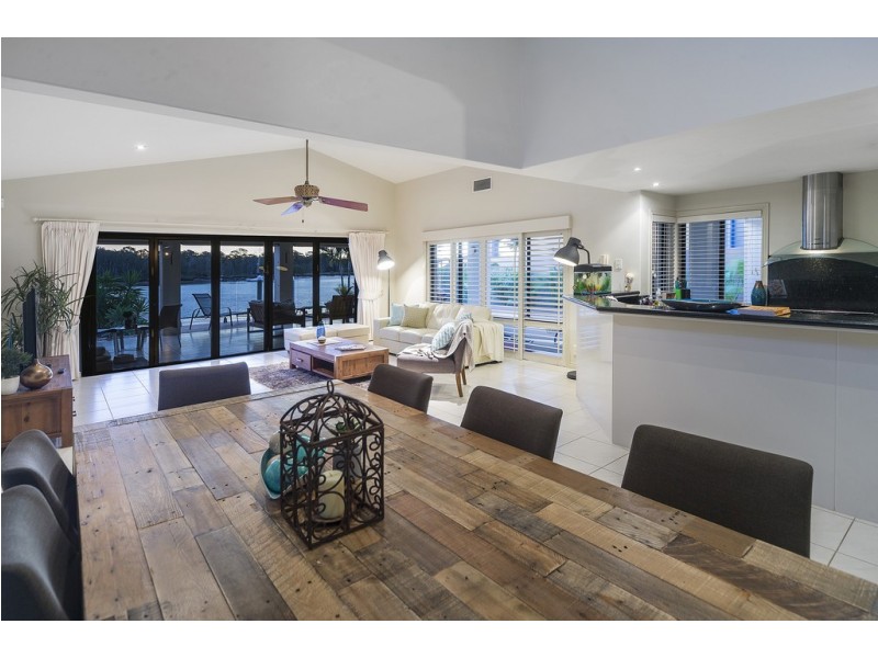 5244 Marine Drive North, Sanctuary Cove QLD 4212