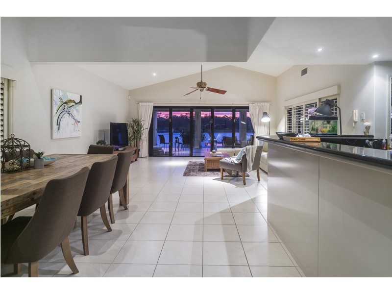 5244 Marine Drive North, Sanctuary Cove QLD 4212