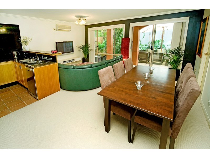 62/58 John Lund Drive, Hope Island QLD 4212