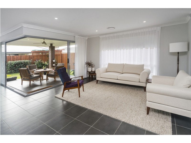 24 Millstream Place, Pimpama QLD 4209