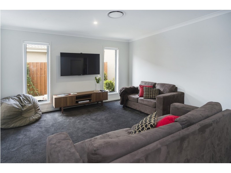 24 Millstream Place, Pimpama QLD 4209
