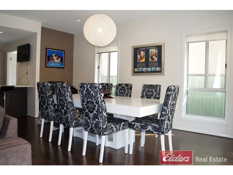 103 Shoalhaven Circuit, Mawson Lakes SA 5095