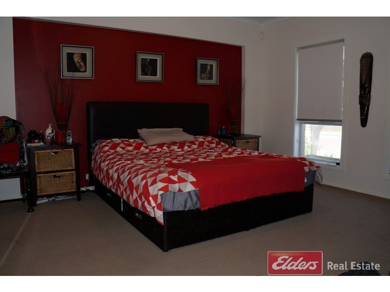 103 Shoalhaven Circuit, Mawson Lakes SA 5095