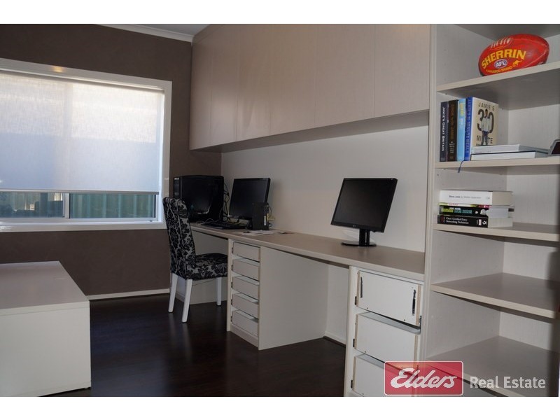 103 Shoalhaven Circuit, Mawson Lakes SA 5095