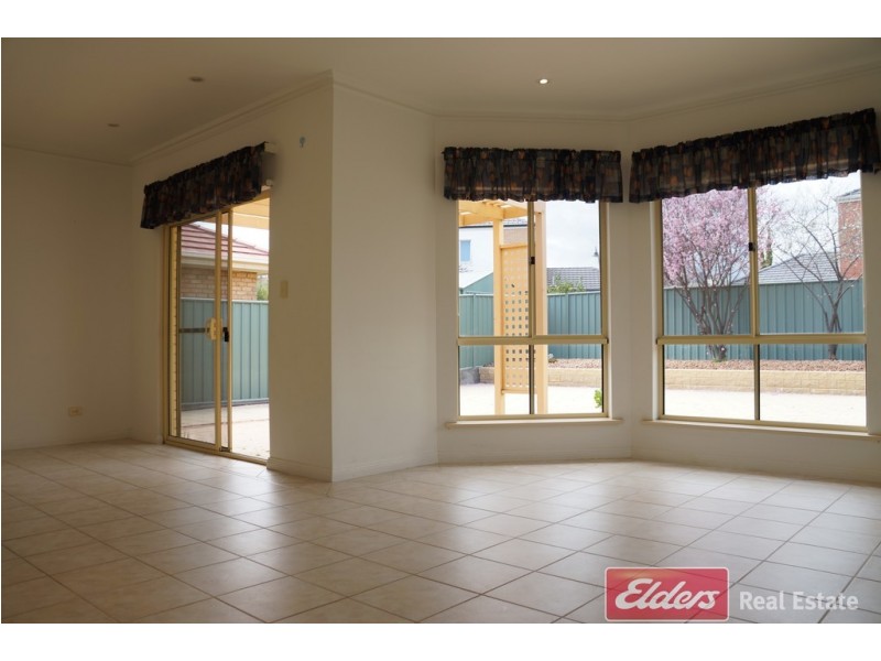 6 Pomarine Street, Mawson Lakes SA 5095