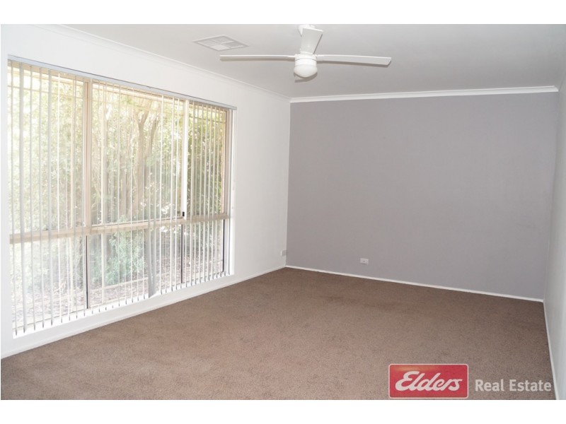 35 Lovelock Road, Parafield Gardens SA 5107