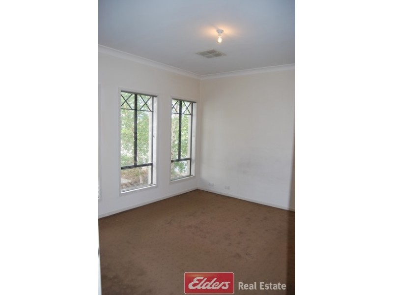 31 Innes Circuit, Mawson Lakes SA 5095