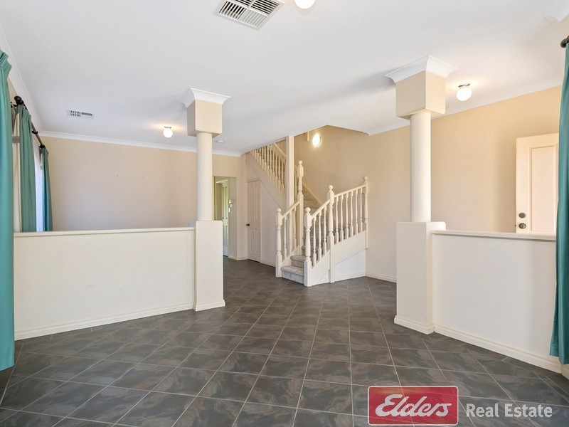 21 Heron Walk, Mawson Lakes SA 5095