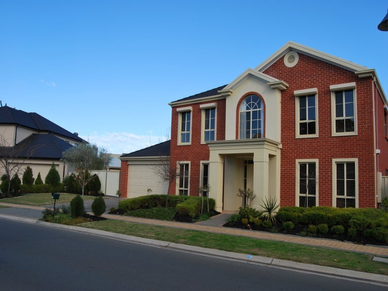 33 The Walk, Mawson Lakes SA 5095