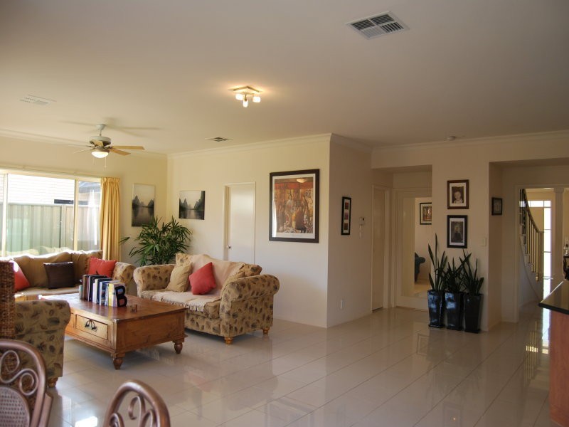 33 The Walk, Mawson Lakes SA 5095