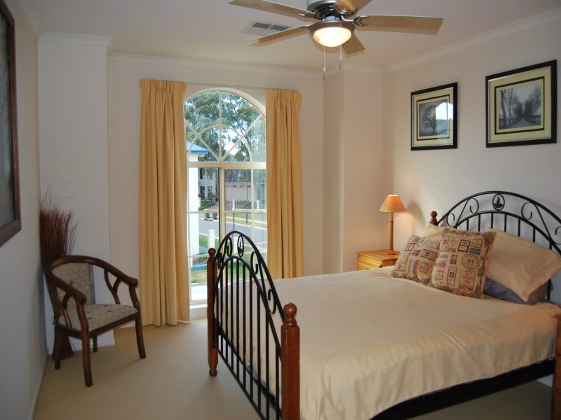 33 The Walk, Mawson Lakes SA 5095