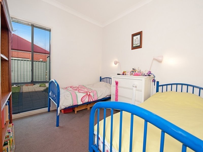 6 Heard Avenue, Mawson Lakes SA 5095