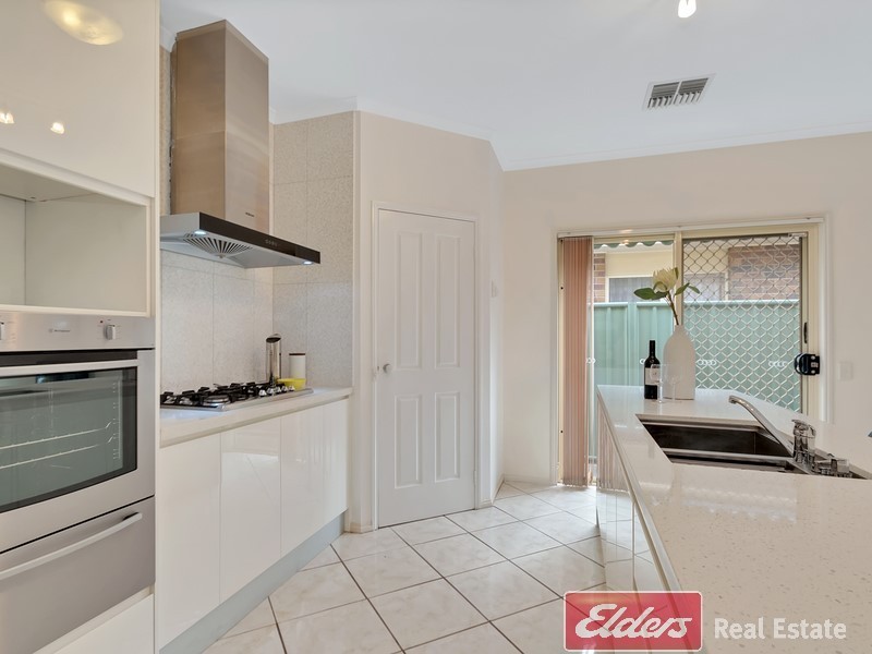 4 Hamilton Place, Mawson Lakes SA 5095