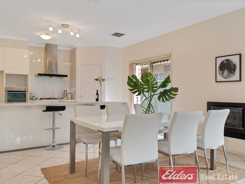 4 Hamilton Place, Mawson Lakes SA 5095