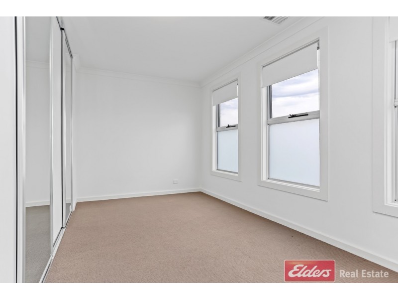 38 Broadwater Crescent, Mawson Lakes SA 5095