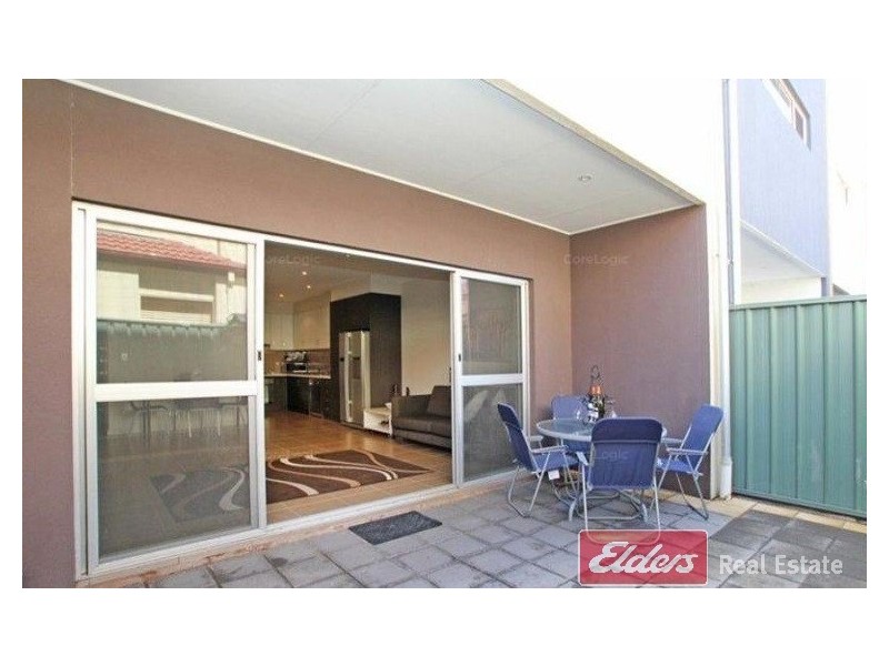 8 Mackenzie Circuit, Mawson Lakes SA 5095