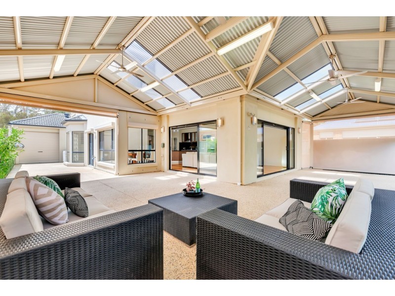 11 Creekview Drive, Mawson Lakes SA 5095