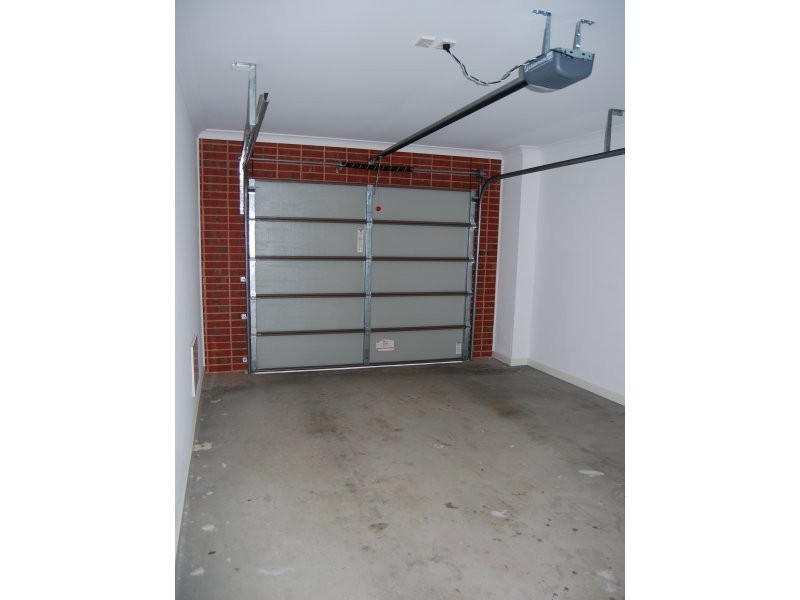 12 Mackenzie Circuit, Mawson Lakes SA 5095