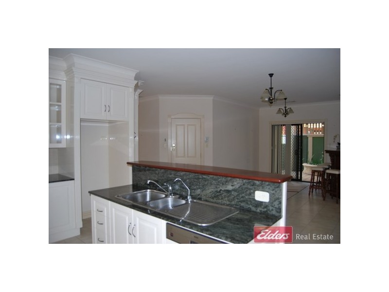 17 Rosella Street, Mawson Lakes SA 5095