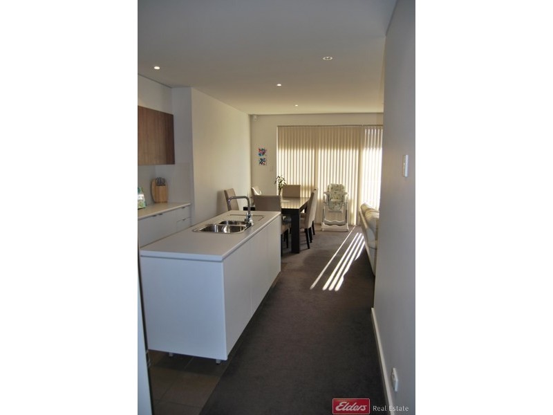 1/30 Metro Parade, Mawson Lakes SA 5095