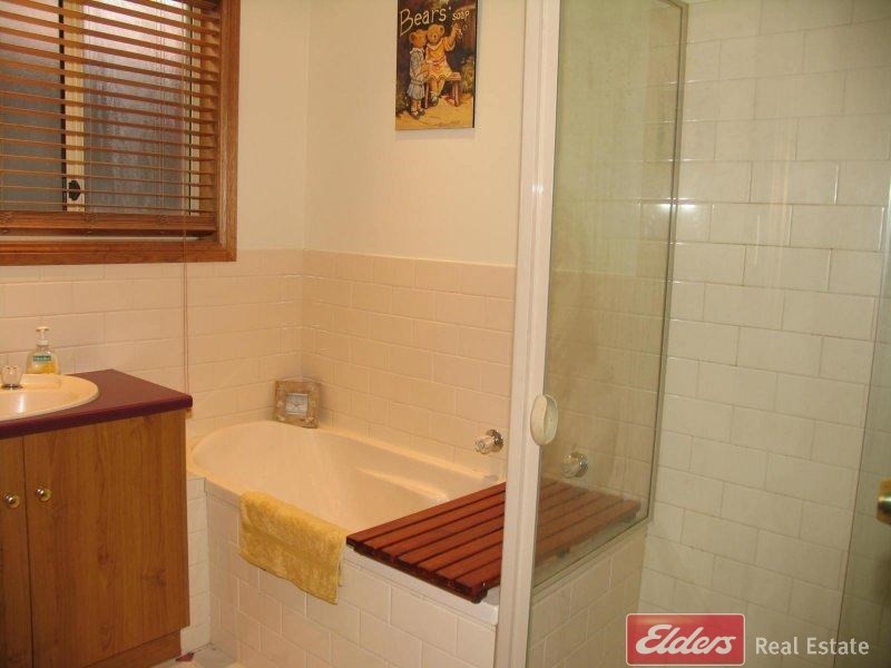 1 Coopers Crescent, Mawson Lakes SA 5095