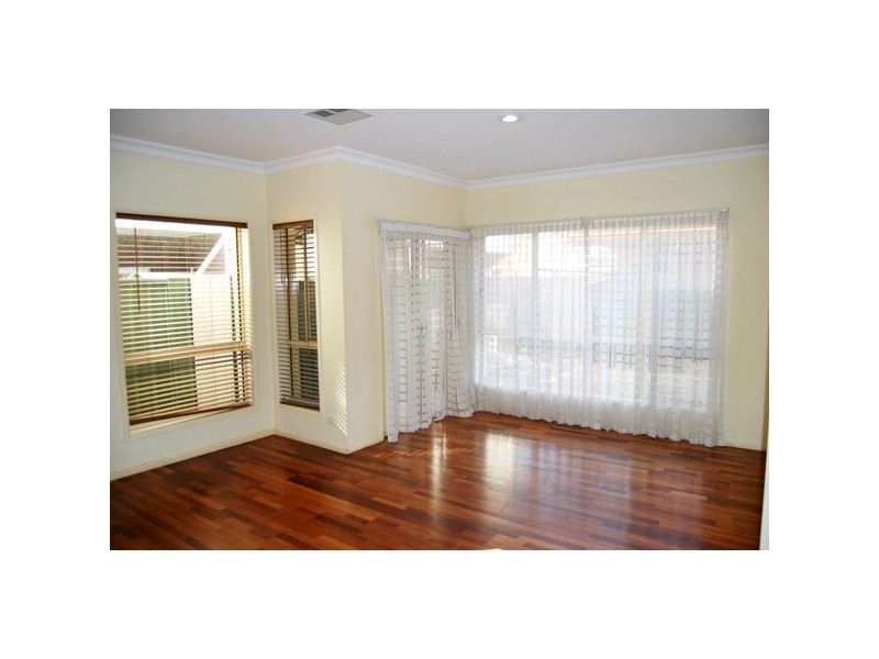 14 Elder Drive, Mawson Lakes SA 5095