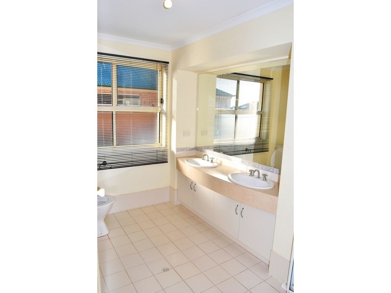 14 Elder Drive, Mawson Lakes SA 5095