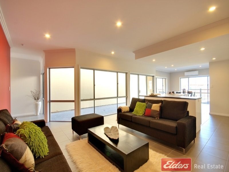 20 Mowbray Street, Mawson Lakes SA 5095