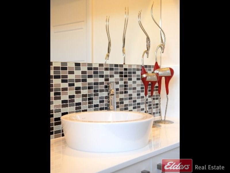 20 Mowbray Street, Mawson Lakes SA 5095