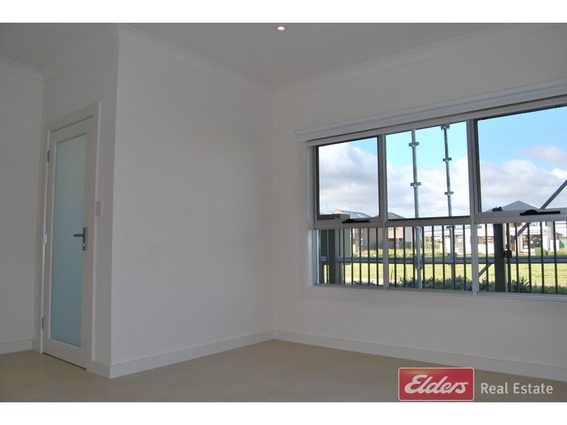 6 Marcella Lane, Mawson Lakes SA 5095