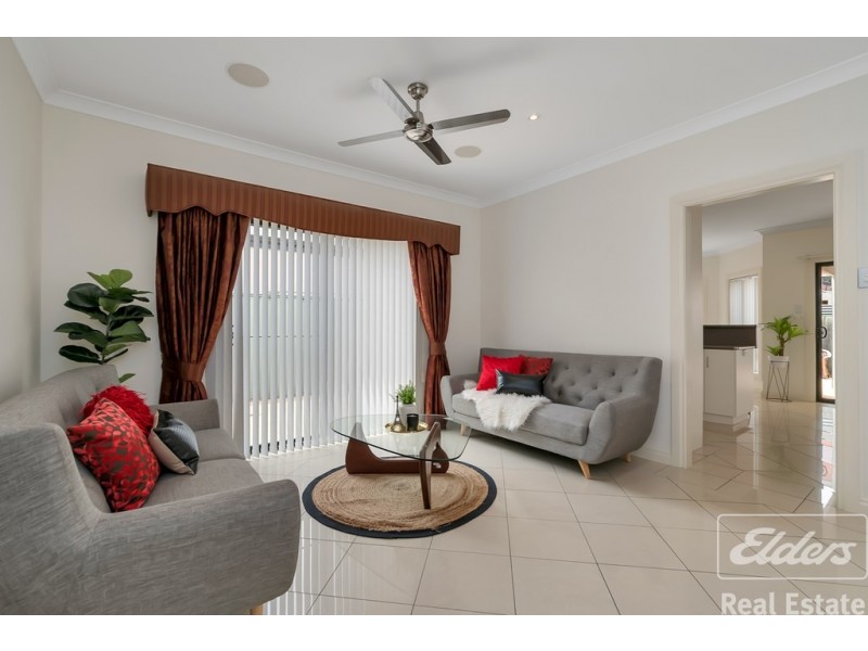 28 Windermere Crescent, Mawson Lakes SA 5095