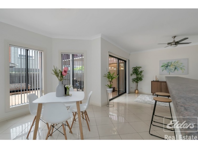 28 Windermere Crescent, Mawson Lakes SA 5095