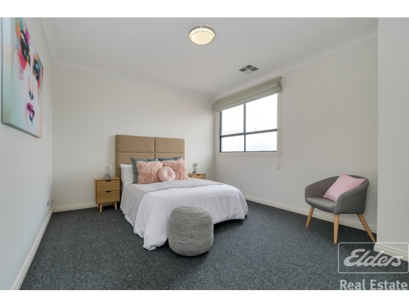 28 Windermere Crescent, Mawson Lakes SA 5095