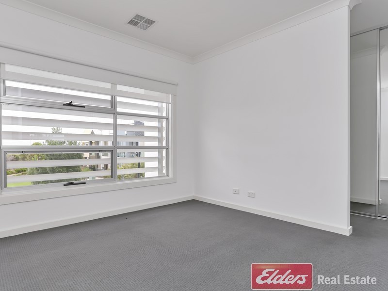 34 Broadwater Crescent, Mawson Lakes SA 5095