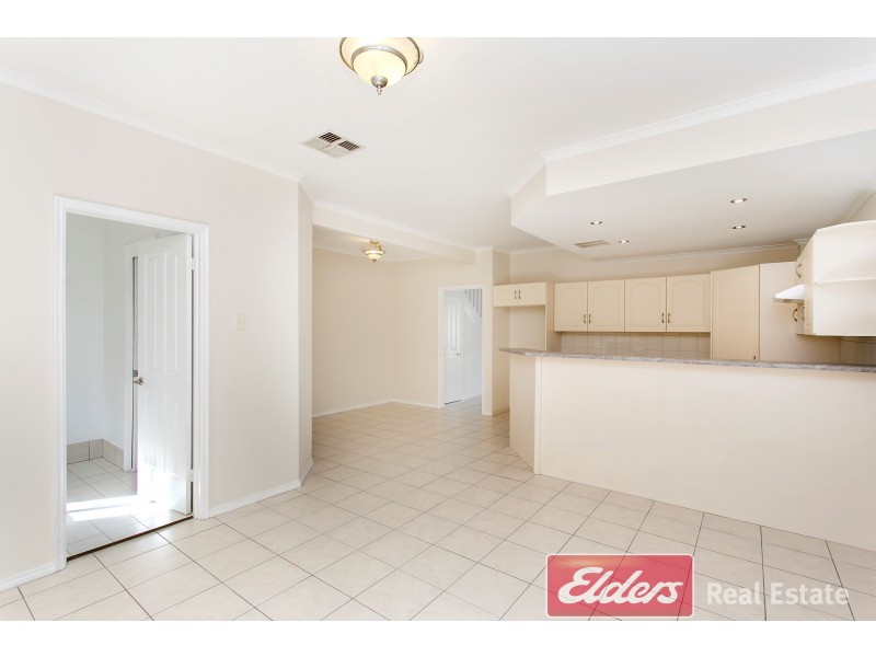 8/3 Grassmere Place, Mawson Lakes SA 5095
