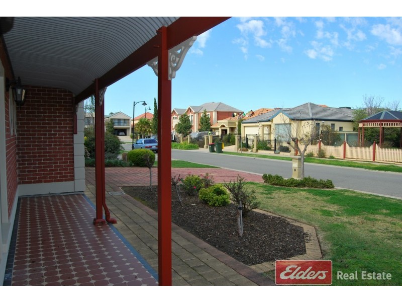7 Heron Walk, Mawson Lakes SA 5095
