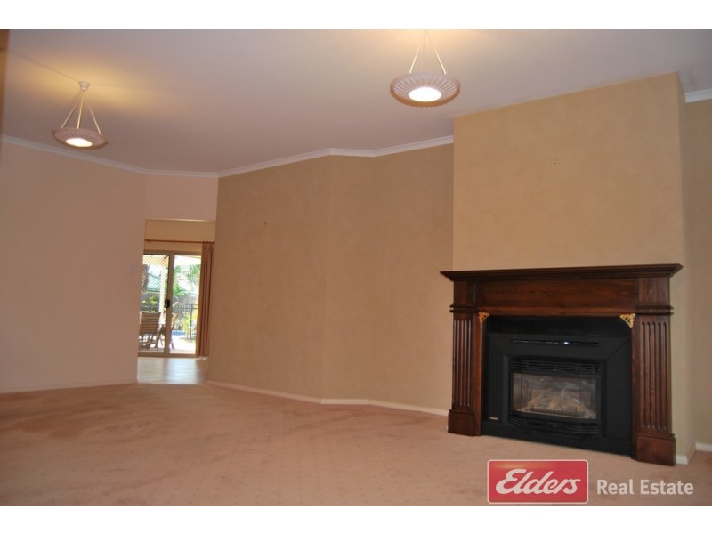 7 Heron Walk, Mawson Lakes SA 5095