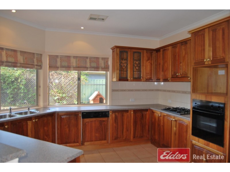 7 Heron Walk, Mawson Lakes SA 5095