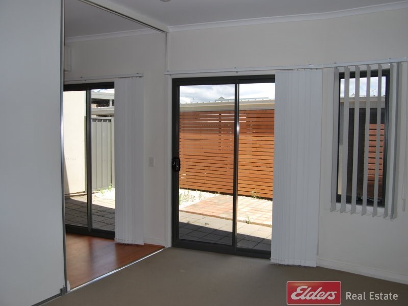 12 Robinson Street, Mawson Lakes SA 5095