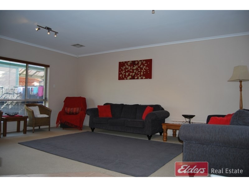 6 Eyre Court, Mawson Lakes SA 5095